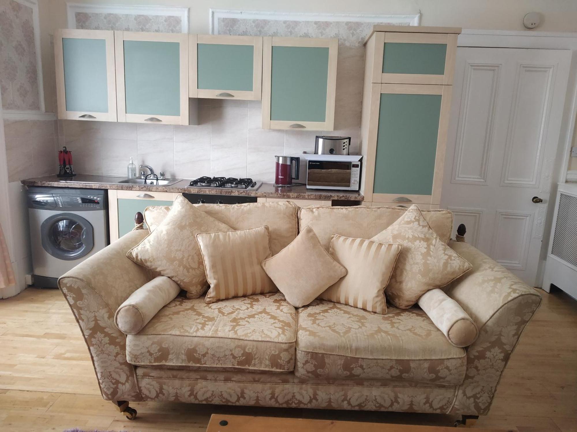 Busby Apartments Glasgow Room photo
